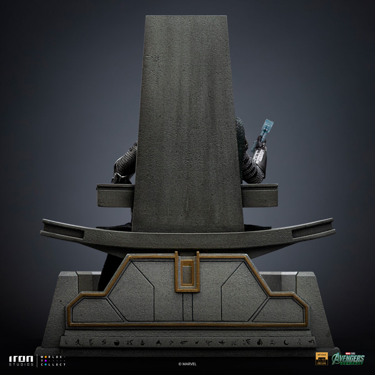 Iron Studios – Avengers: Doomsday – Art Scale 1/10 – Doctor Doom on Throne - Image 13